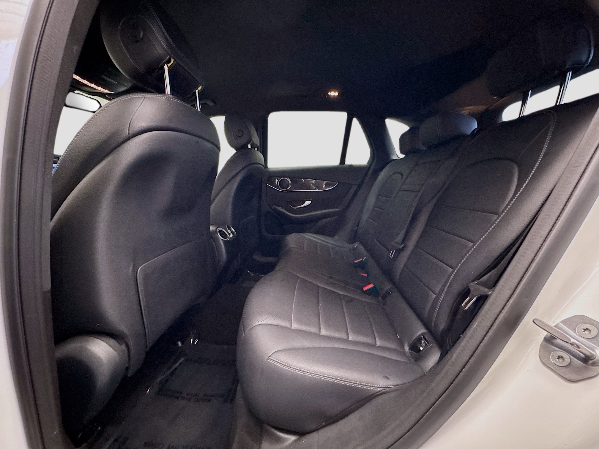 Used 2019 Mercedes-Benz GLC 350e 4MATIC image 15