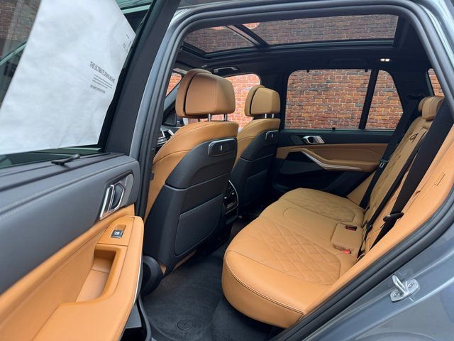 Used 2026 BMW X5 xDrive40i image 22