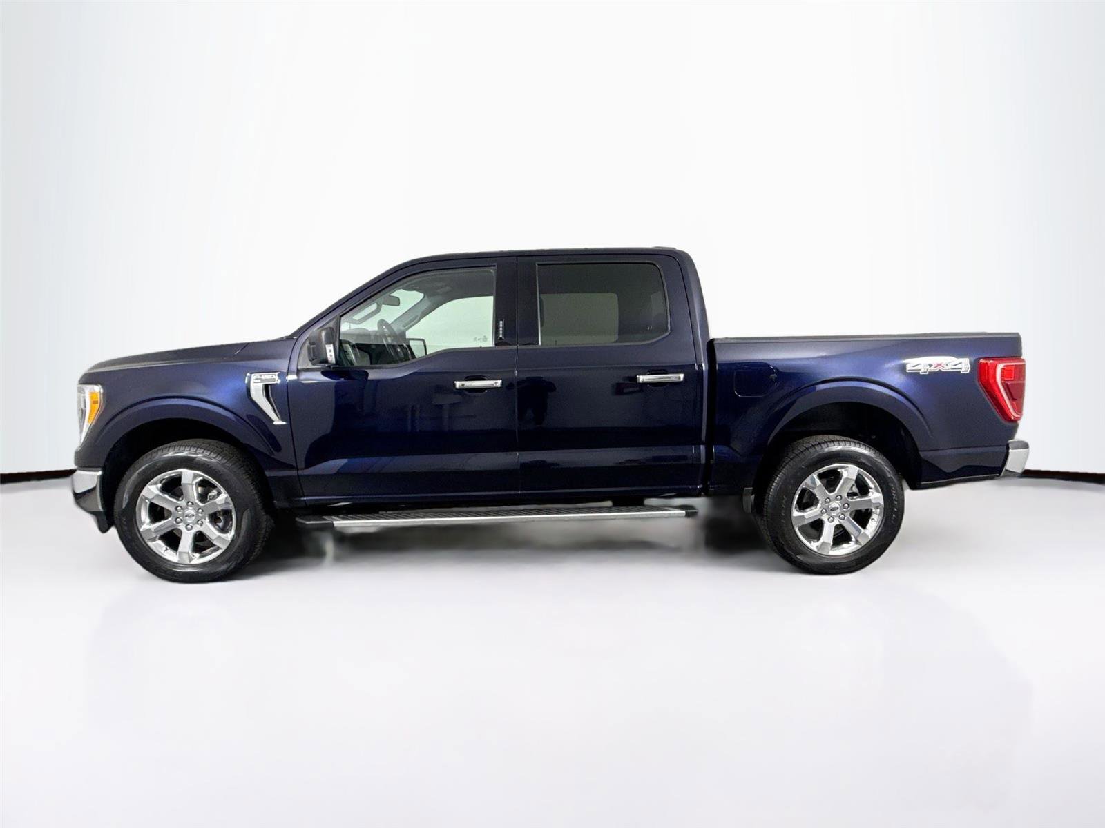 Used 2022 Ford F150 XLT w/ Equipment Group 302A High AWD/4WD image 14