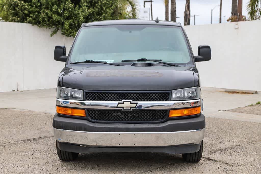 Used 2018 Chevrolet Express 2500 w/ Driver Convenience Package image 2