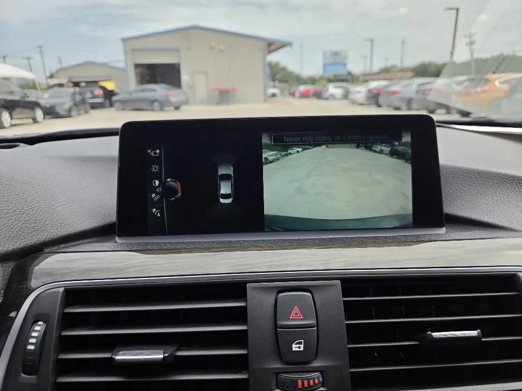 Used 2017 BMW 330i Sedan RWD image 30