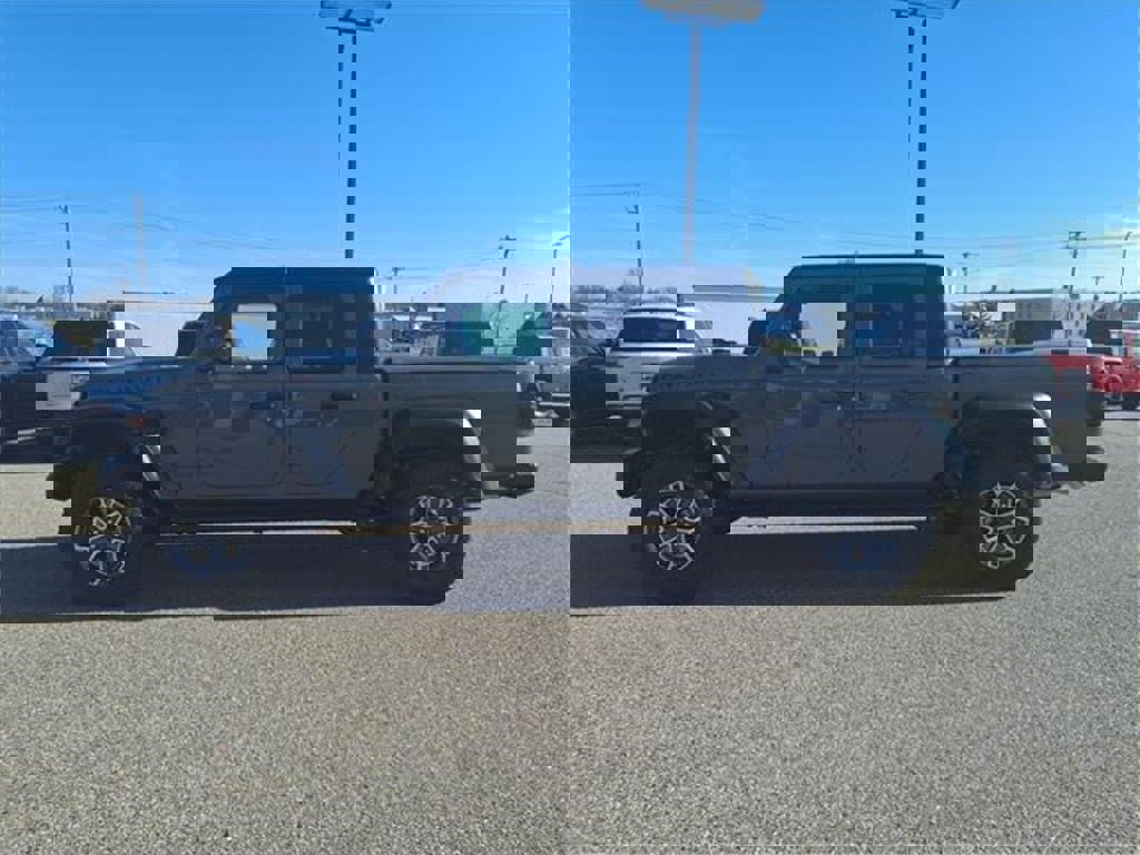 New 2026 Jeep Gladiator Mojave w/ Safety Group image 9