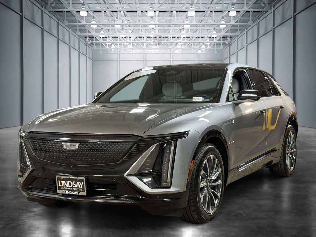 Used 2025 Cadillac Lyriq Sport AWD/4WD image 1