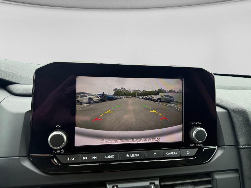 Used 2024 Nissan Pathfinder S FWD image 13