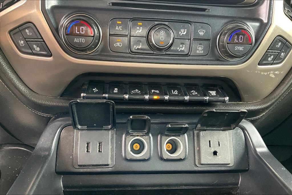 Used 2019 GMC Sierra 2500 Denali w/ Suspension Package, Off-Road AWD/4WD image 37
