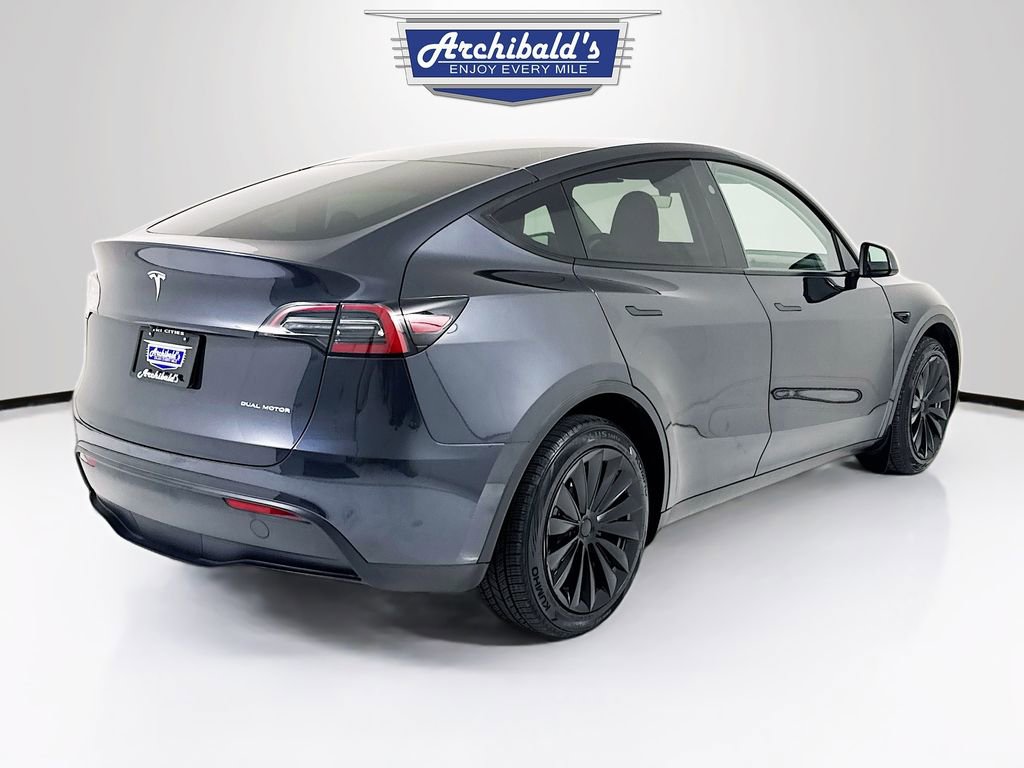 Used 2024 Tesla Model Y Long Range image 7