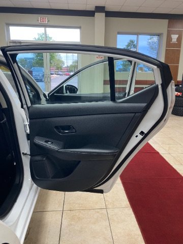 Used 2025 Nissan Sentra SV FWD image 18