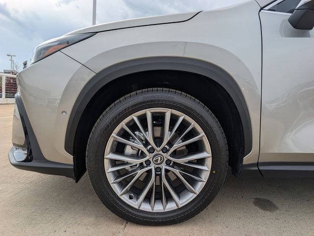 Used 2026 Lexus NX 350 AWD w/ Accessory Package (2T) image 11