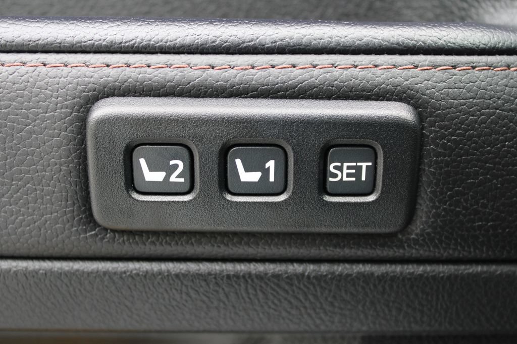 Used 2023 Toyota 4Runner Limited AWD/4WD image 30