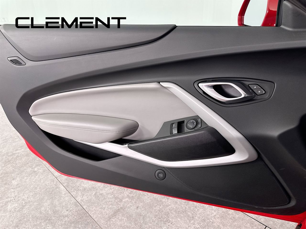 Used 2018 Chevrolet Camaro SS image 27