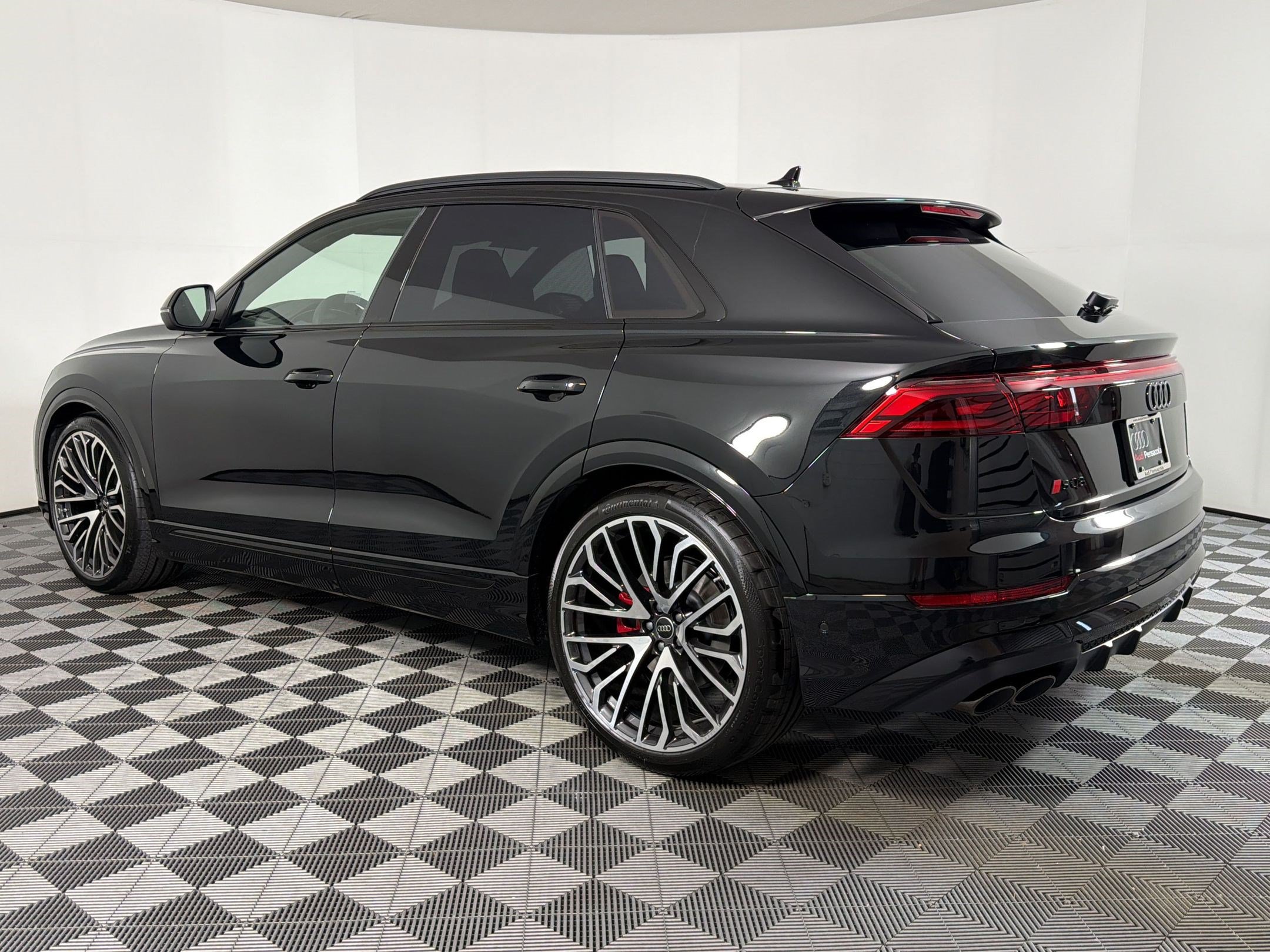 New 2026 Audi SQ8 Prestige AWD/4WD image 2