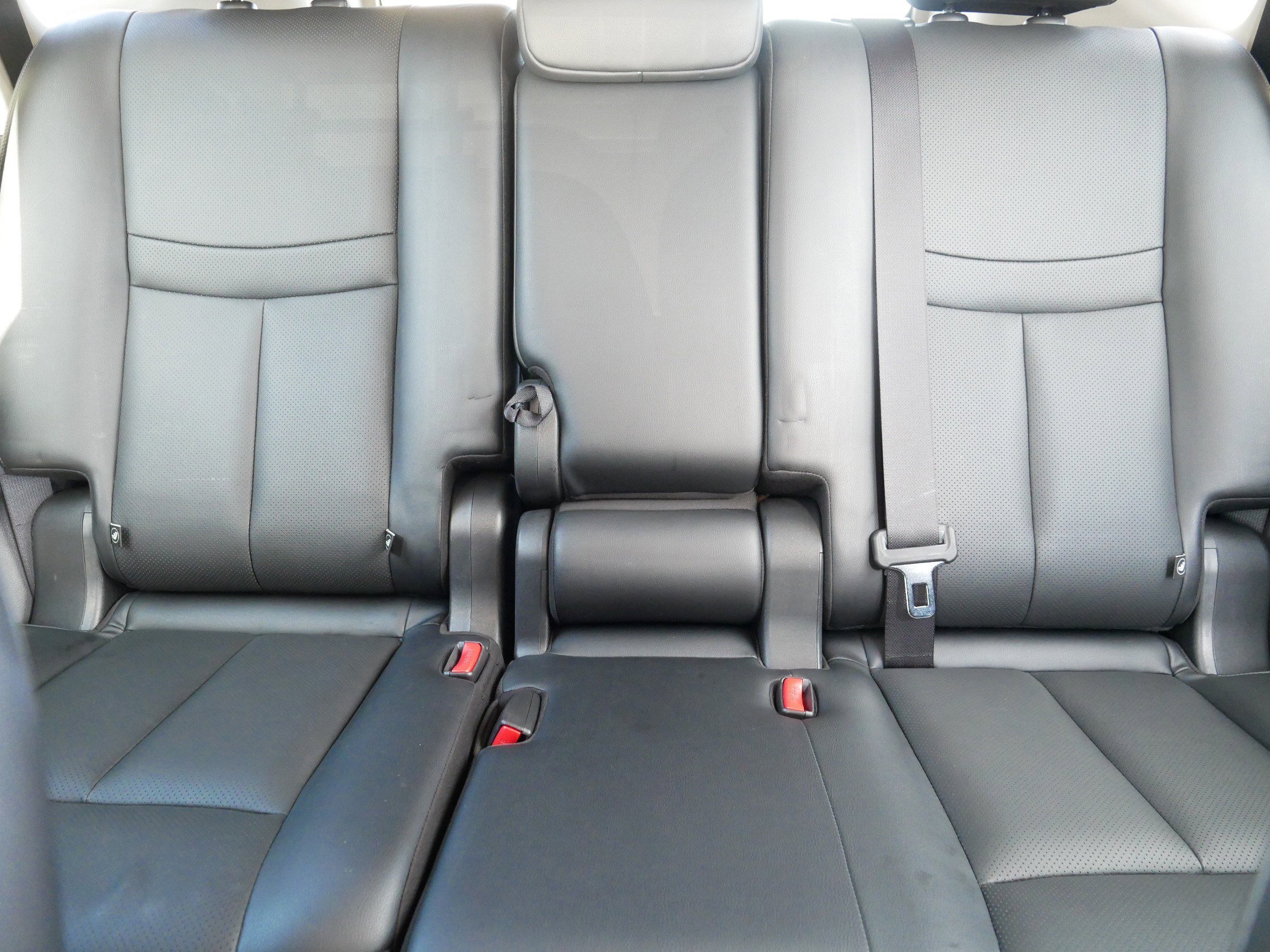 Used 2018 Nissan Rogue SL w/ Premium Package image 13