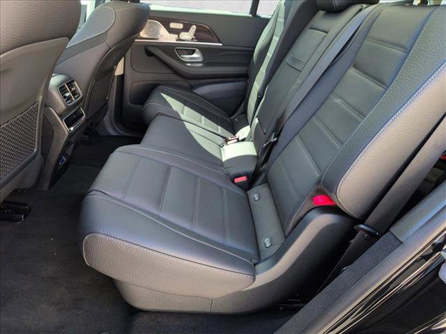 New 2026 Mercedes-Benz GLS 450 4MATIC image 16