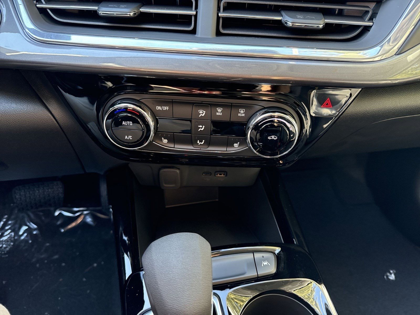 New 2026 Chevrolet Trax ACTIV w/ Driver Confidence Package image 17