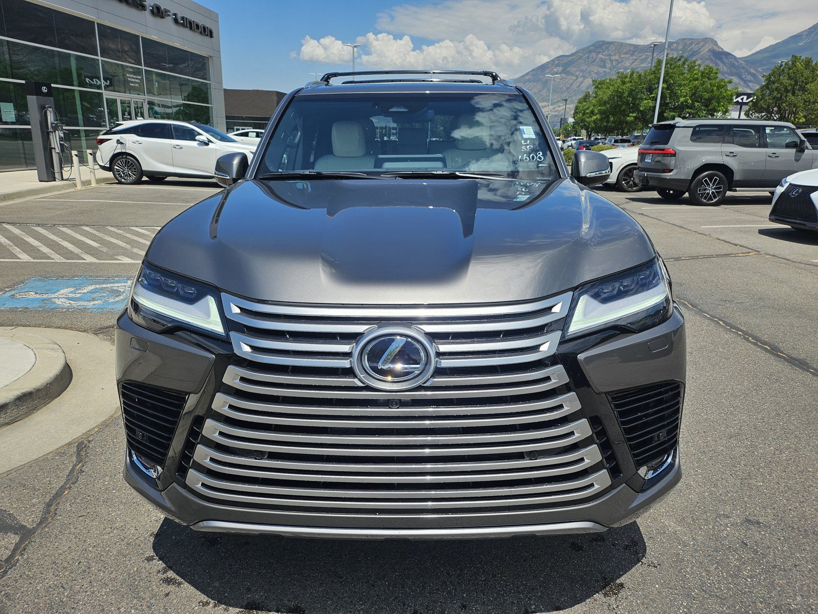 New 2026 Lexus LX 600 4WD w/ Luxury Package image 2