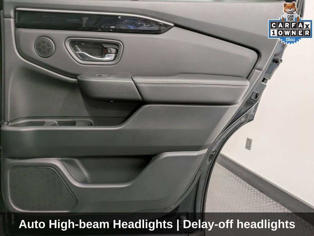 Certified 2025 Honda Pilot Touring image 30
