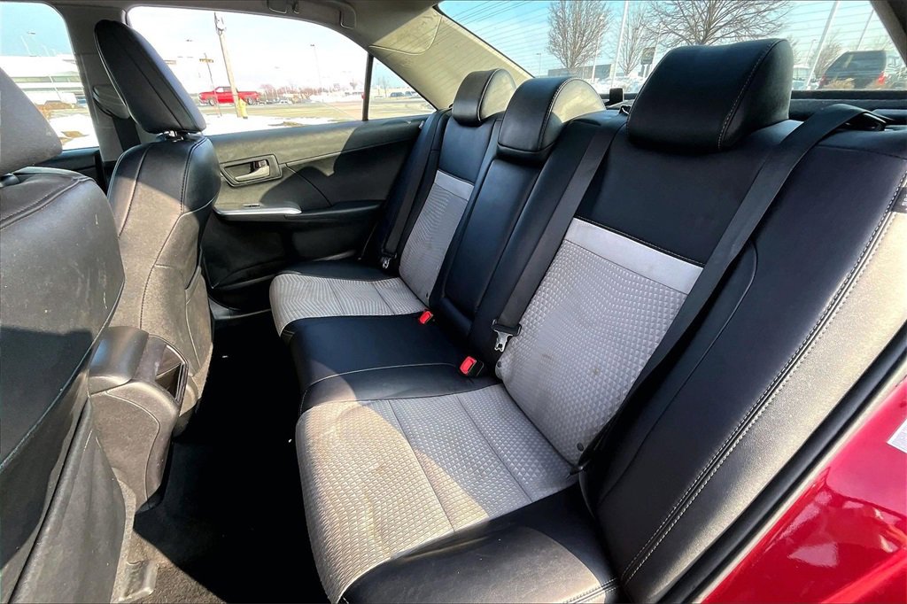 Used 2013 Toyota Camry SE image 33