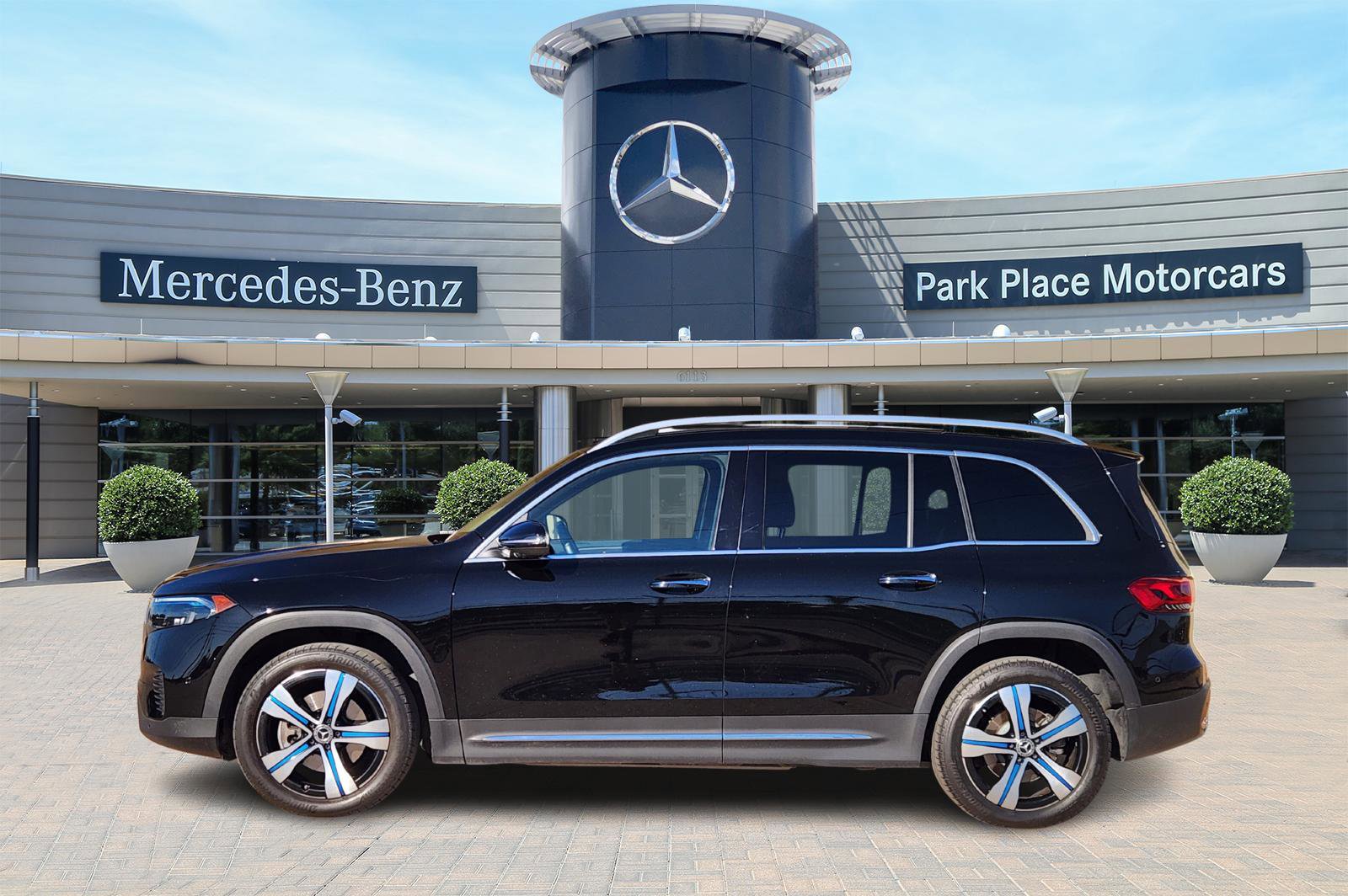 Certified 2023 Mercedes-Benz EQB 250+ image 3