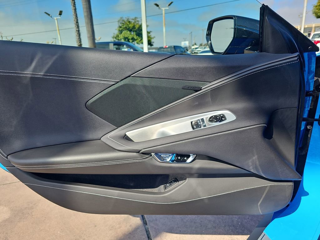 Used 2024 Chevrolet Corvette Stingray Coupe w/ Z51 Performance Package RWD image 28