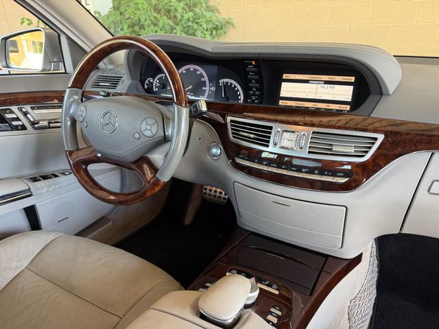Used 2013 Mercedes-Benz S 550 image 31