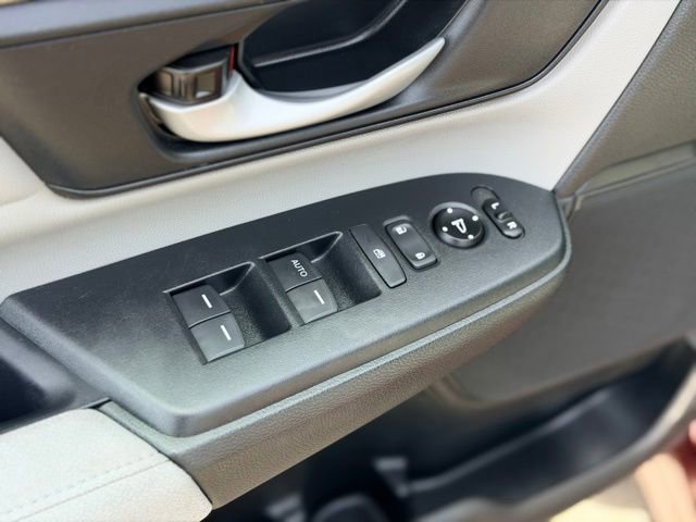 Used 2018 Honda CR-V LX image 17