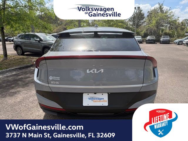 Used 2025 Kia EV6 Light w/ Light LR Technology Package image 5