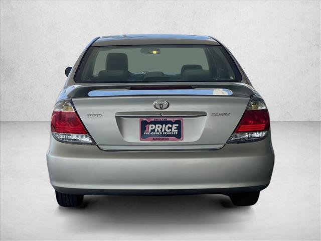 Used 2005 Toyota Camry LE FWD image 8