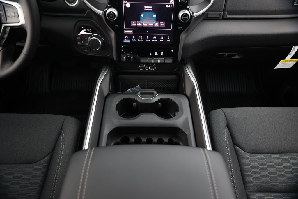 New 2026 RAM 1500 4x4 Crew Cab image 26