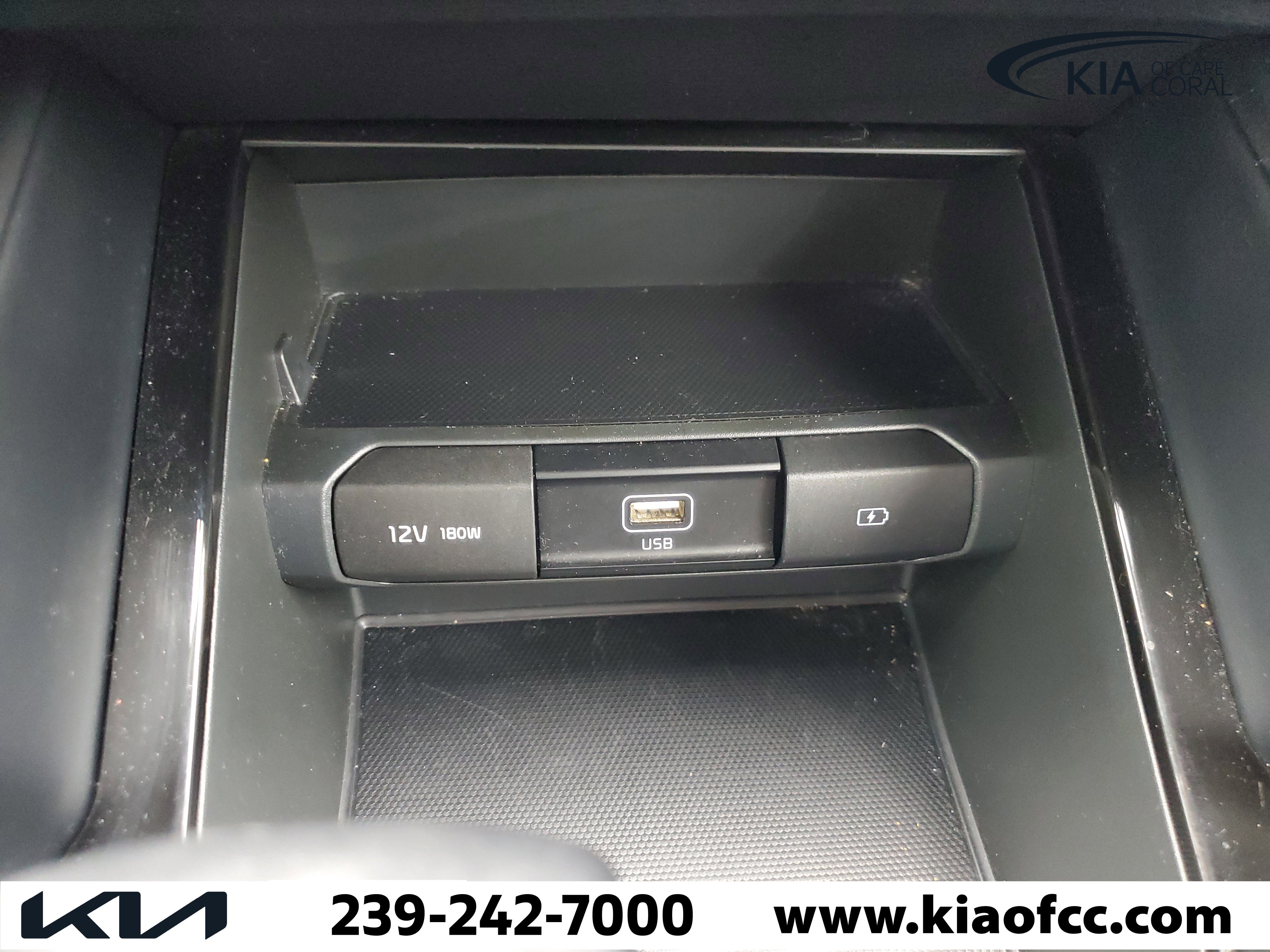 Used 2020 Kia Telluride S w/ S 8 Passenger Seating Package FWD image 21
