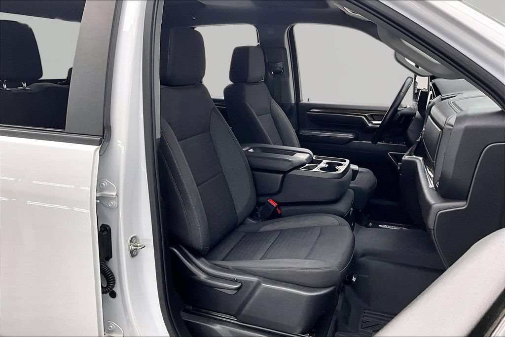 Used 2024 Chevrolet Silverado 2500 LT AWD/4WD image 7