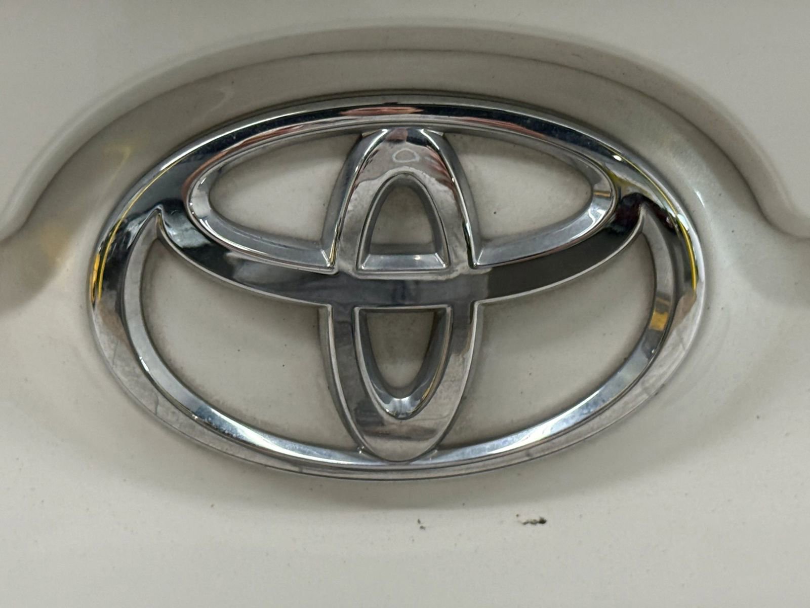 Used 2017 Toyota Camry SE image 14