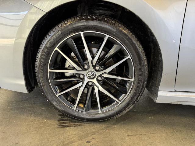 Used 2022 Toyota Camry SE image 10