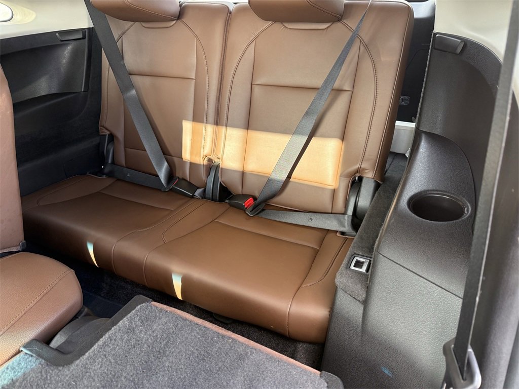 Used 2017 Acura MDX SH-AWD w/ Advance Package image 16