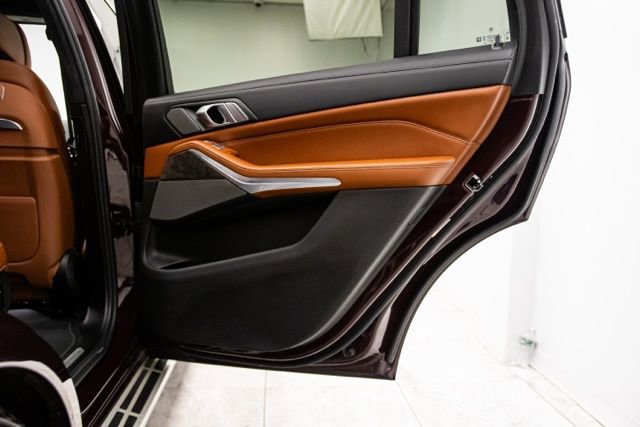 Used 2023 BMW X7 xDrive40i w/ Executive Package AWD/4WD image 28