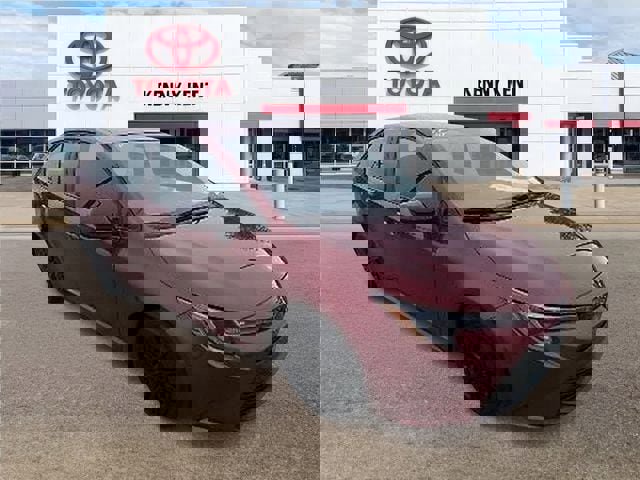 Used 2025 Toyota Corolla LE w/ Convenience Package