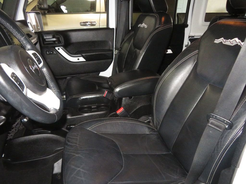 Used 2014 Jeep Wrangler Unlimited Sahara AWD/4WD image 19