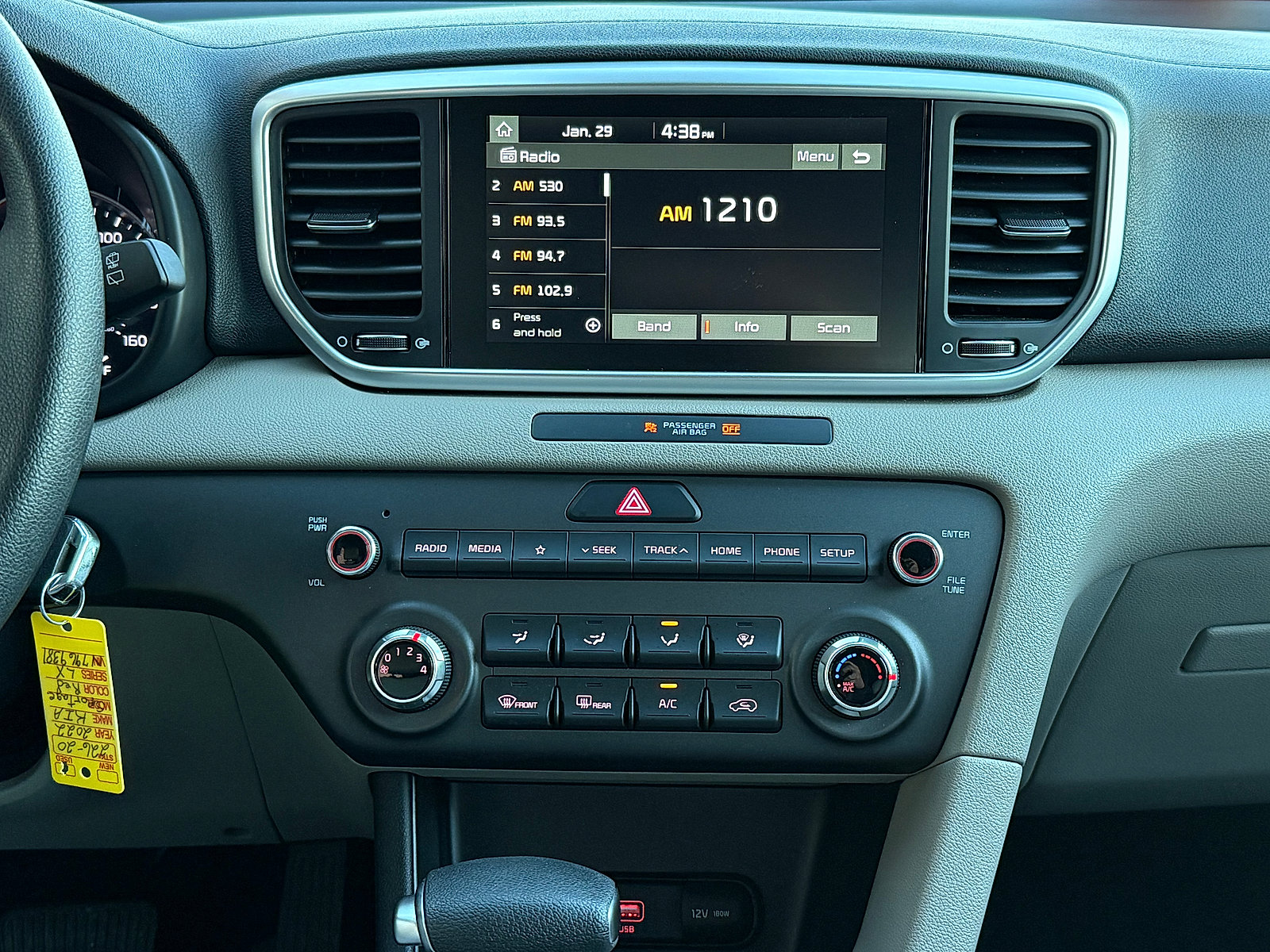 Used 2022 Kia Sportage LX image 16