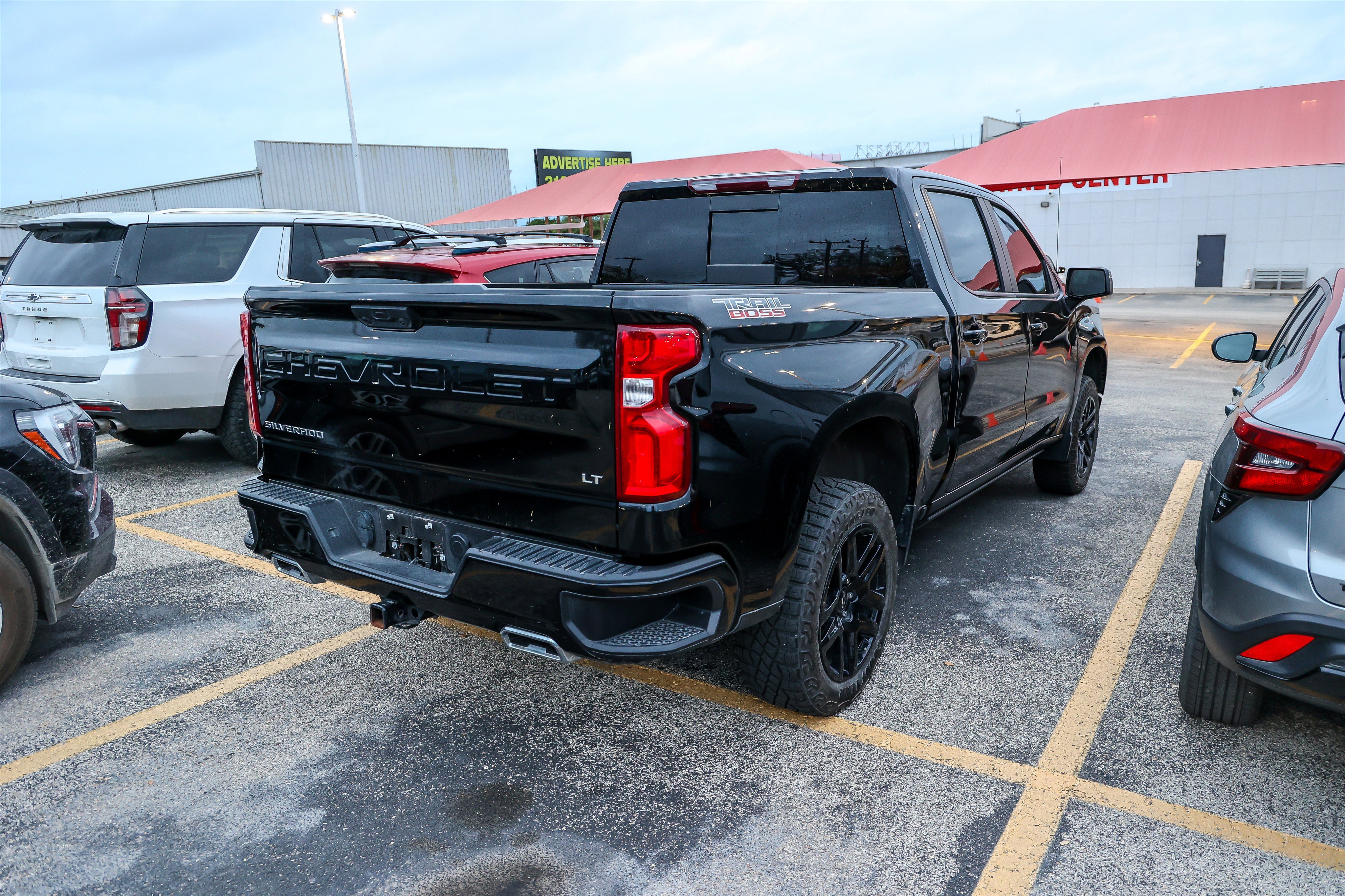 Used 2024 Chevrolet Silverado 1500 LT Trail Boss w/ Convenience Package II image 8