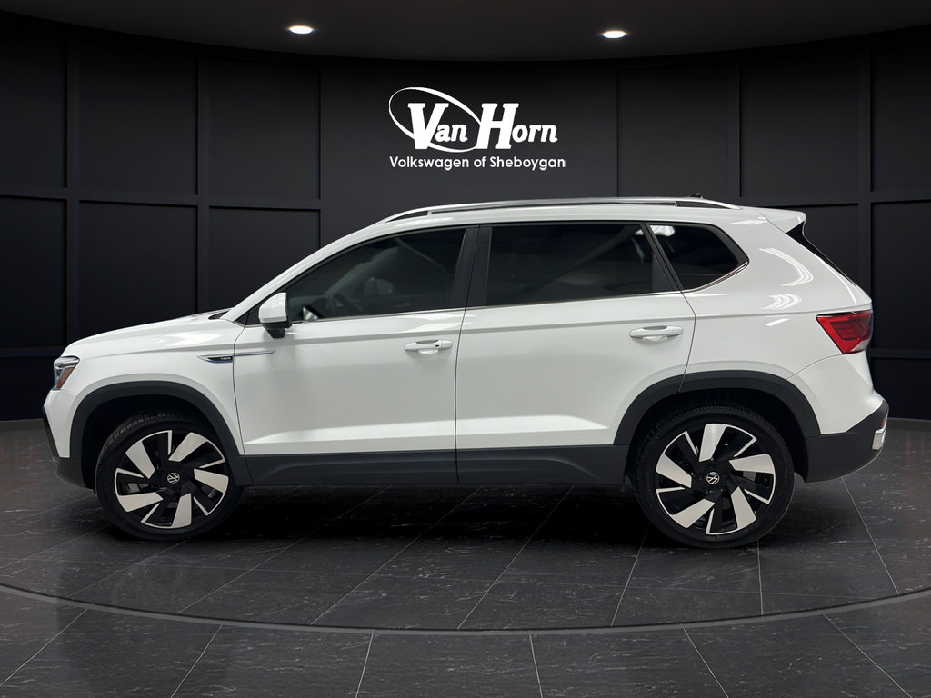 Used 2024 Volkswagen Taos SEL AWD/4WD image 4