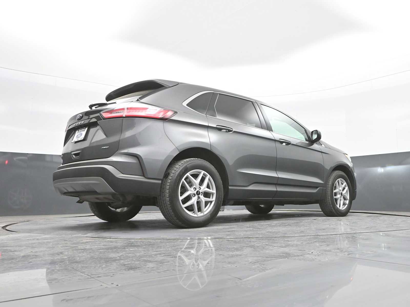 Used 2023 Ford Edge SEL AWD/4WD image 36