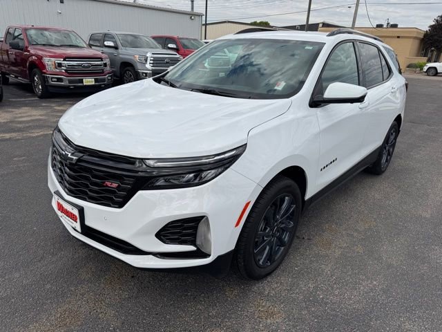 Used 2024 Chevrolet Equinox RS w/ RS Leather Package image 7