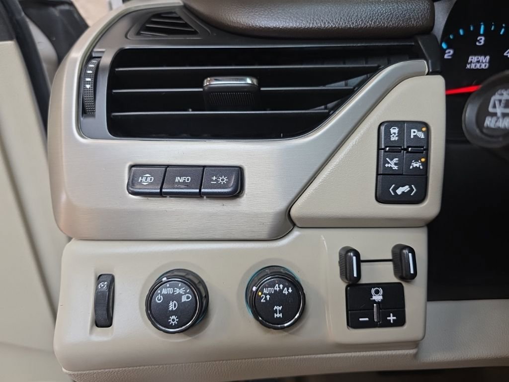 Used 2018 GMC Yukon Denali w/ Open Road Package image 24