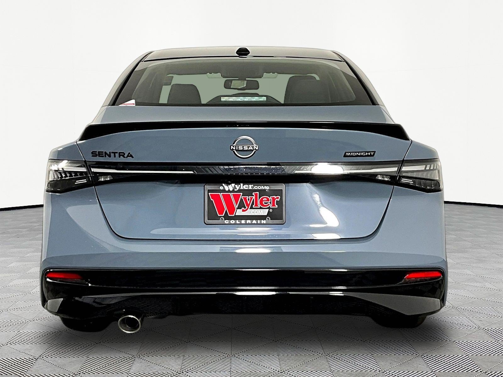 New 2027 Nissan Sentra SR w/ SR Premium Package FWD image 5