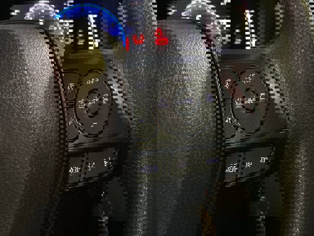 Used 2026 Toyota Corolla Cross L image 16