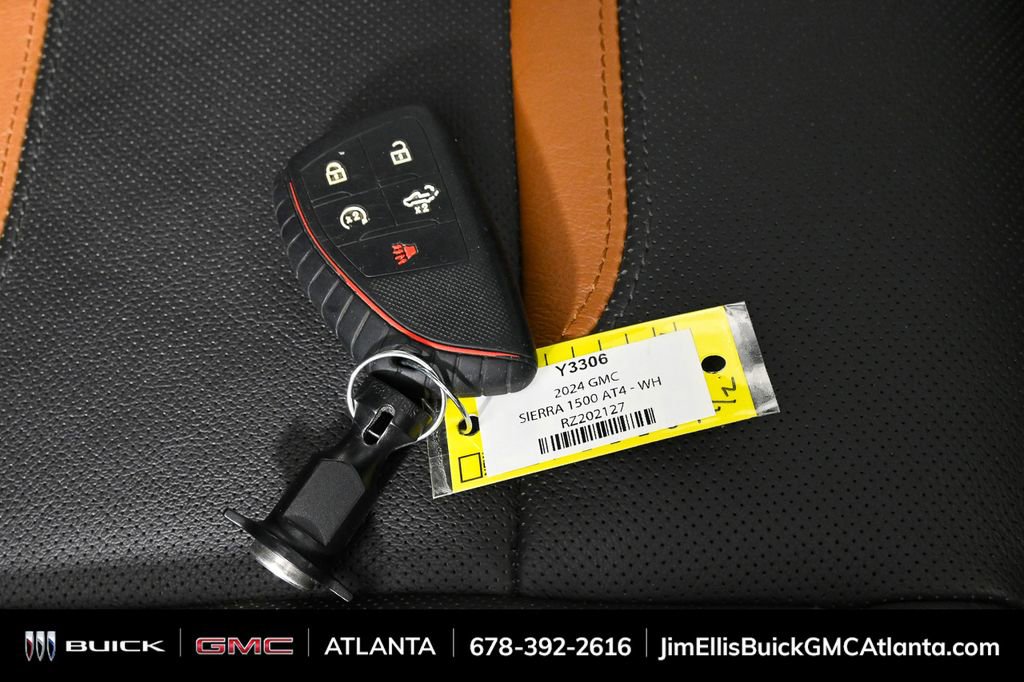Used 2024 GMC Sierra 1500 AT4 w/ Technology Package image 26