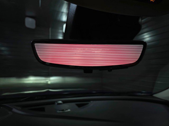 Used 2023 Buick Envision Avenir image 31