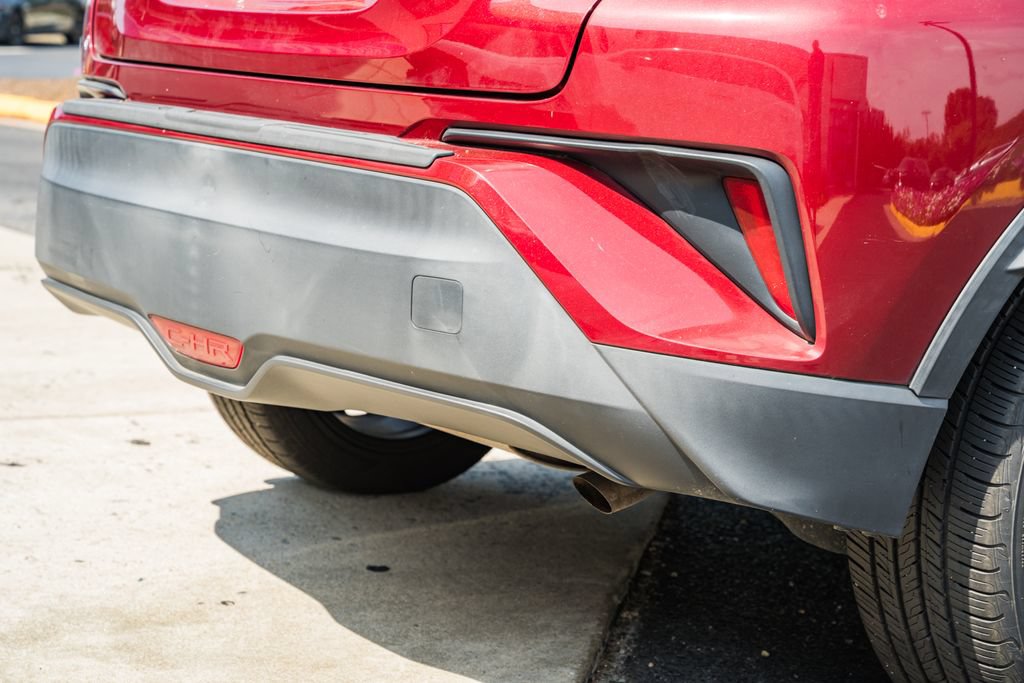 Used 2019 Toyota C-HR Limited FWD image 8