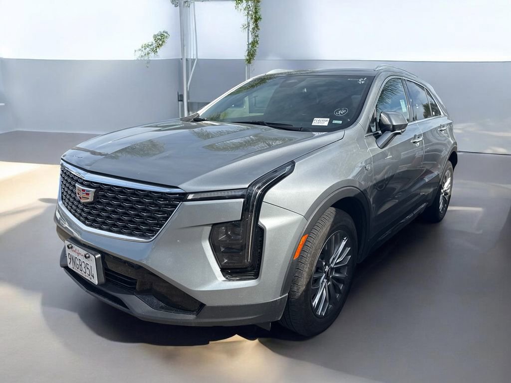 Used 2025 Cadillac XT4 Premium Luxury FWD image 22