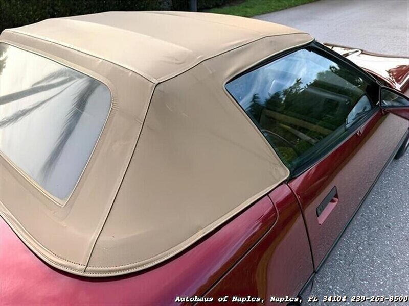 Used 1987 Chevrolet Corvette Convertible RWD image 8