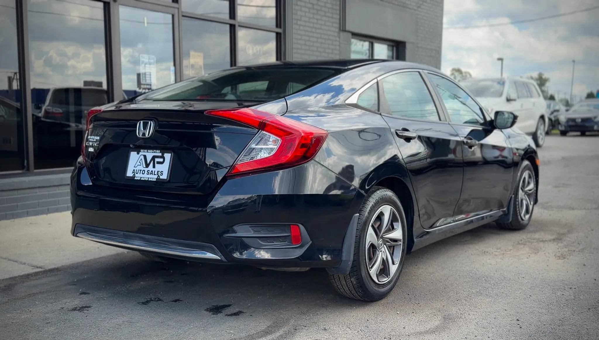 Used 2019 Honda Civic LX image 2